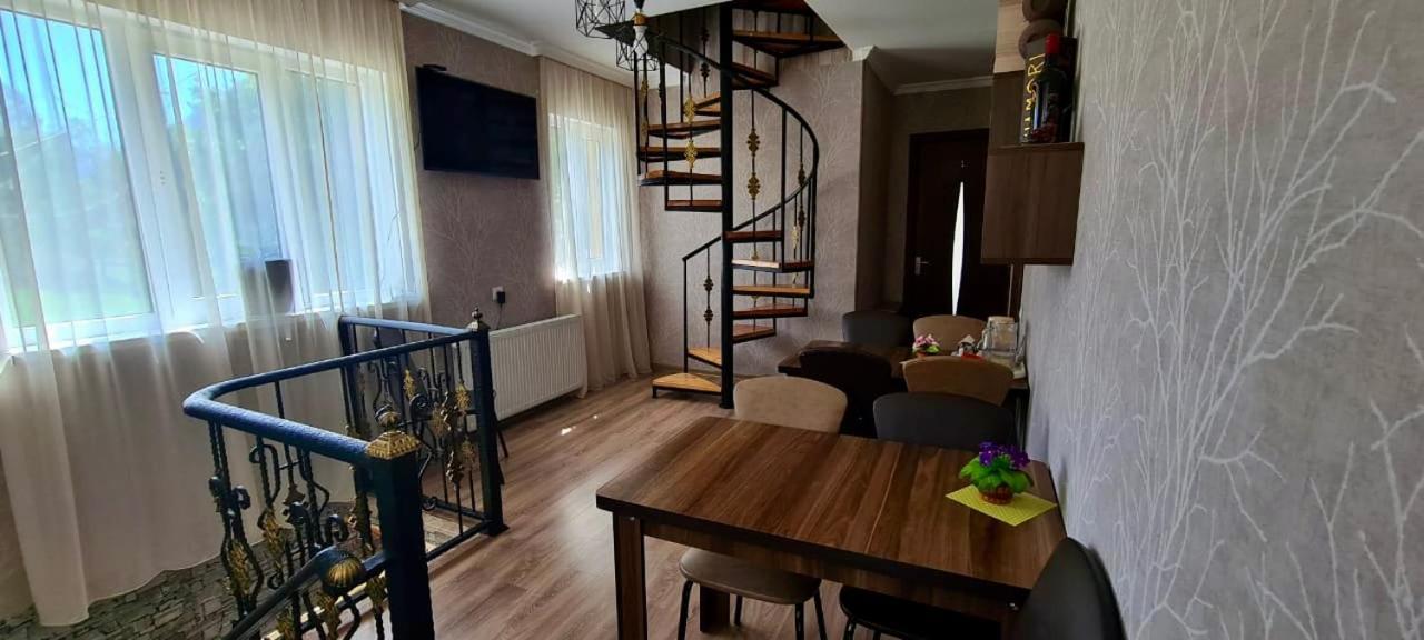 Kazbegi Inn Exteriör bild